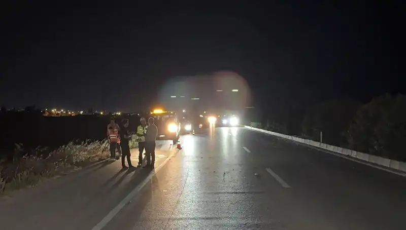 Adana'da Üç Araçlık Zincirleme Trafik Kazası: Görgü Tanıkları Anlatıyor