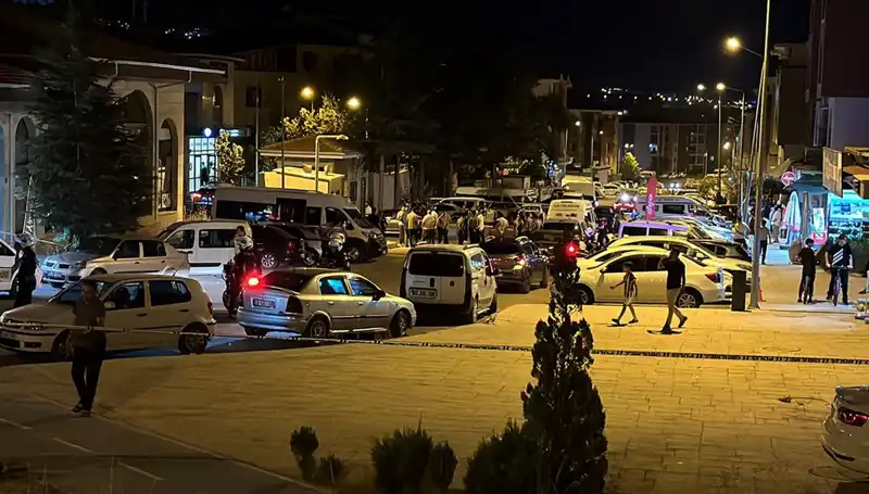 İki Aile Arasında Çıkan Tartışma Kavgaya Dönüştü: 3 Yaralı Var