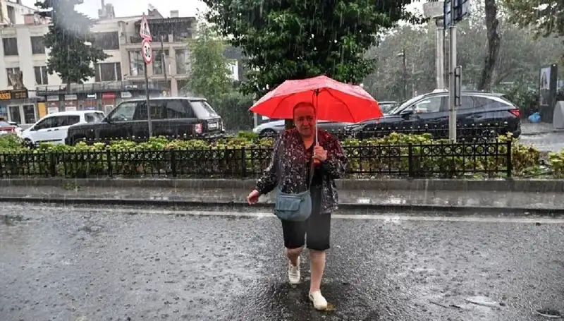 Ülkemizde Sarı Kodlu Yağış Uyarısı: Hava Durumu Ne Anlama Geliyor?
