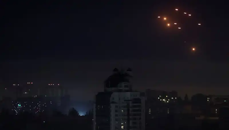 Rusya'nın Yeni Hava Saldırısı: Kiev ve Sumi'de Gelişmeler Ne Olacak?