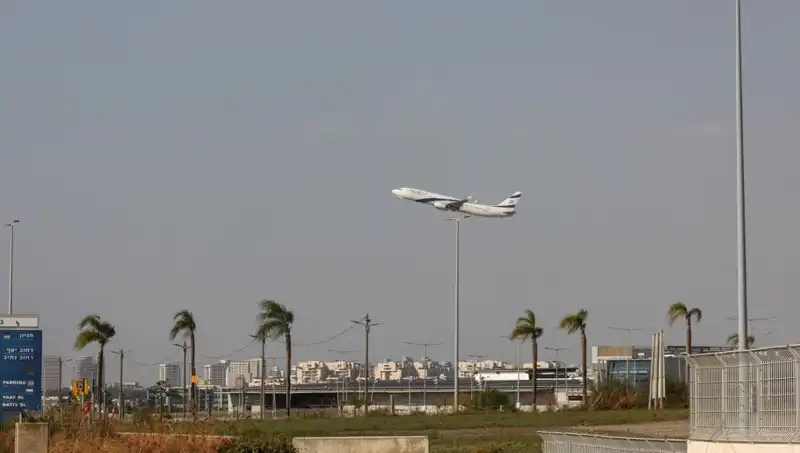 Husilerden Şaşırtıcı Hava Saldırısı: İsrail'in Ben Gurion Havalimanı Hedef Alındı
