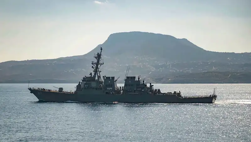 ABD'nin Yunanistan Adımları: Donanma Üssünden Kaleye Geçiş