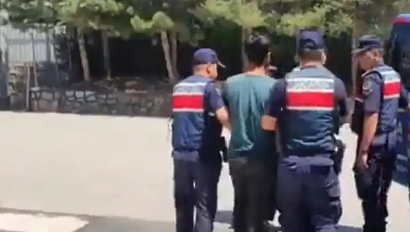 Türkiye'de DAEŞ Operasyonu: 14 İlde 26 Gözaltı Gerçekleşti!