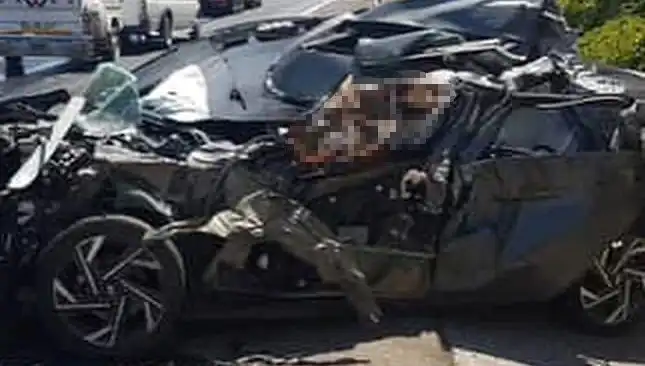 Şanlıurfa'da Trafik Kazası: Otomobil Tankere Çarptı, Bir Kişi Hayatını Kaybetti
