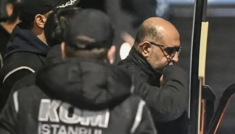 Aziz İhsan Aktaş'ın Ev Hapsi Kaldırıldı, Yeni Süreç Başlıyor