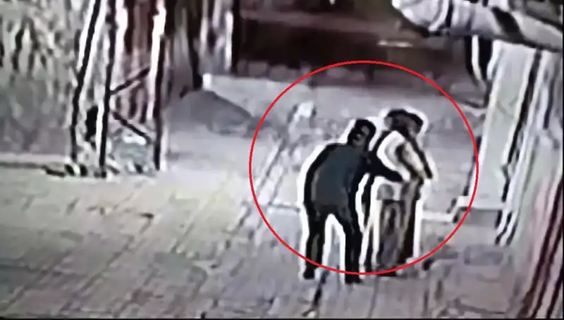 Polisler Pazarcı ve Simitçi Kılığına Girdi, Kapkaççılara Büyük Operasyon!
