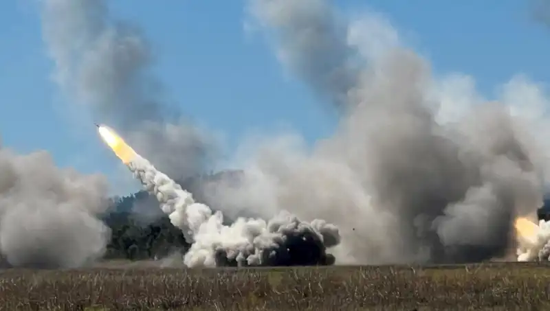 Avustralya'nın Tarihinde Bir İlk: HIMARS Atışı Wartime 2023 Tatbikatında Gerçekleştirildi