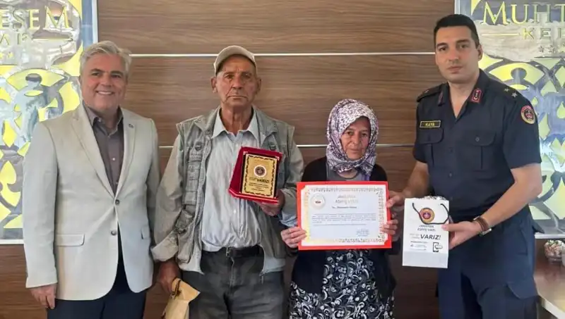 Tek Varlıkları Olan Evi Jandarmaya Bağışladılar, Yürekleri Isıtan Hikaye