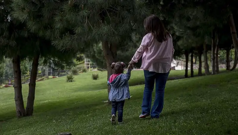 Yargıtay'dan Çarpıcı Koruyucu Aile Kararı: Her Ay İki Kez Görüşebilecekler
