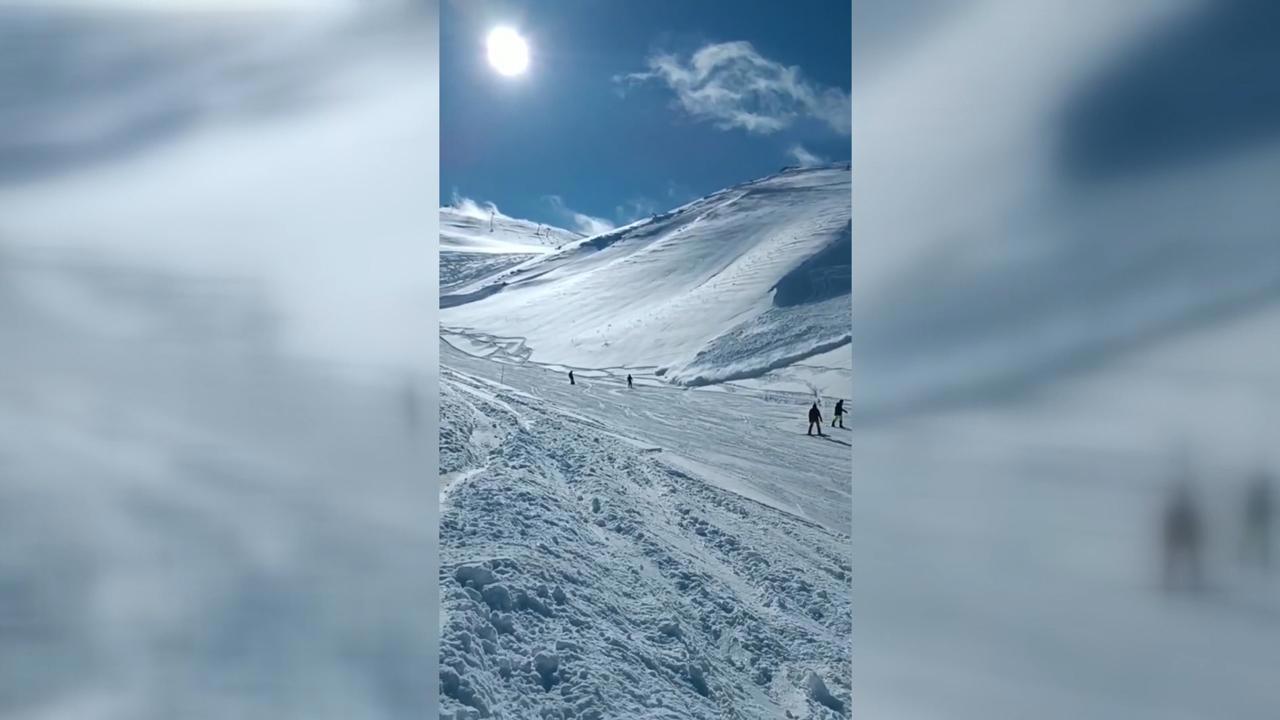 Palandöken'de kayak pistine çığ düştü