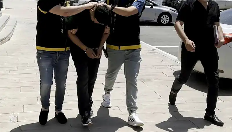 Mezarlıktaki Hırsızlık Olayı: Suçüstü Yakalanan Şüpheli Etrafı Şaşkına Çevirdi