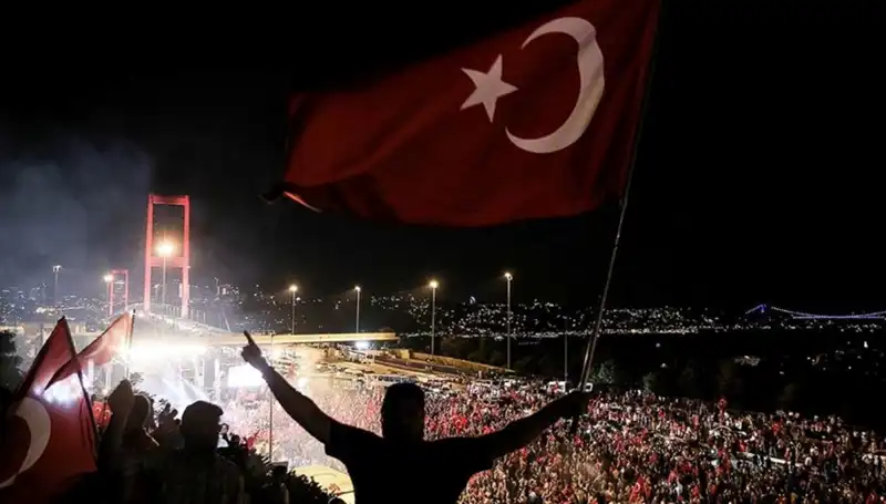 15 Temmuz Gecesi Destanı: "En Uzun Gece" Külliye’de Sahne Alıyor