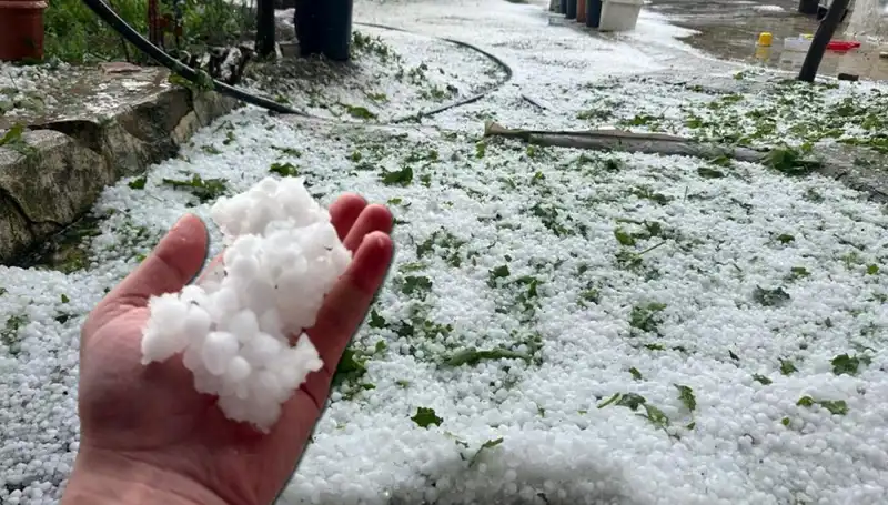 Dolu Sürprizi: Haziran'da Şehirler Beyaza Büründü, İşte Detaylar!